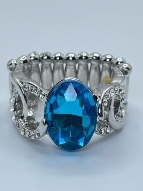 Silver Tone Blue Crystal Stretch Ring Statement Oval Rhinestone